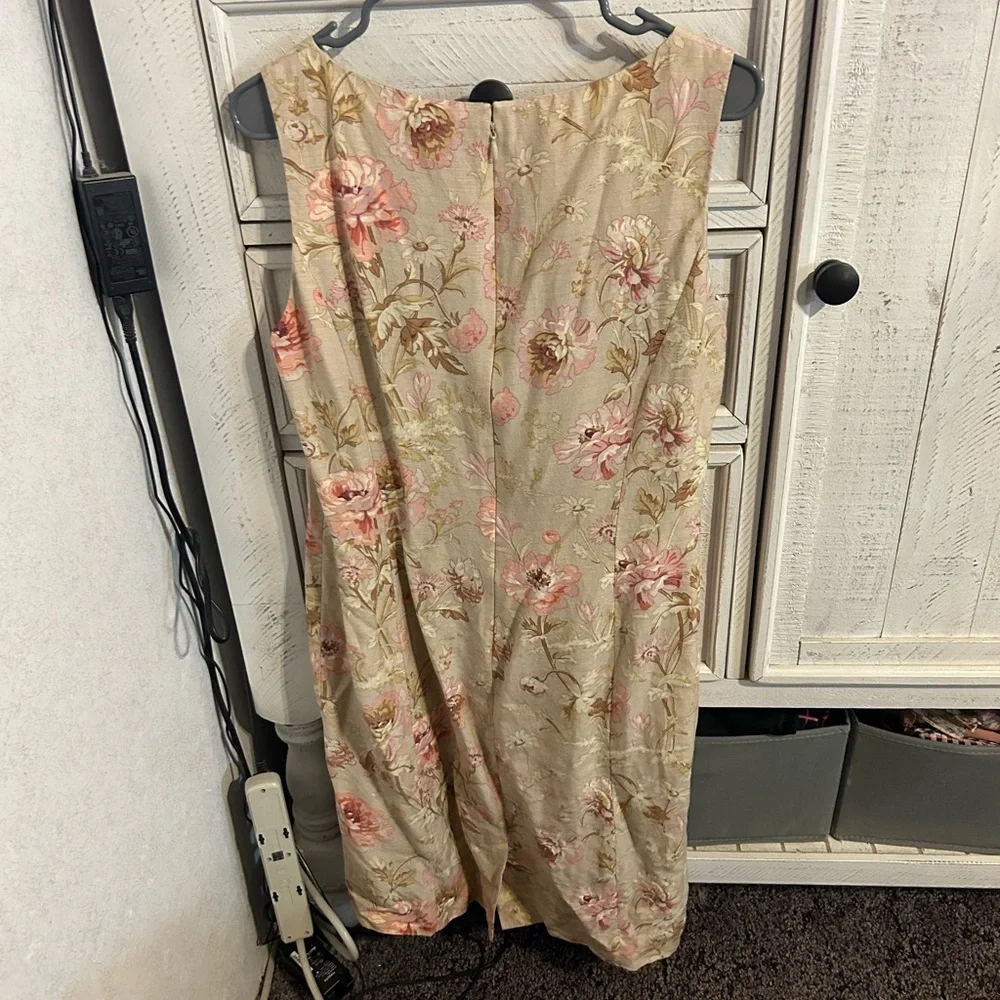 Ann Taylor floral dress - Picture 2 of 4